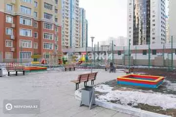1-комнатная квартира, этаж 16 из 16, 38 м²