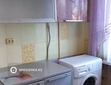 3-комнатная квартира, этаж 4 из 5, 65 м², на длительный срок
