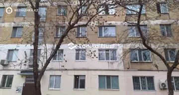 1-комнатная квартира, этаж 3 из 5, 30 м²