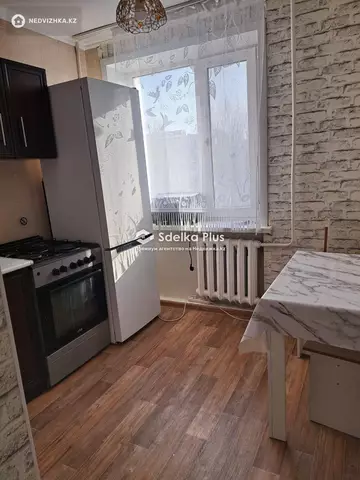 1-комнатная квартира, этаж 3 из 5, 30 м²