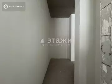 81.3 м², 2-комнатная квартира, этаж 2 из 23, 81 м², изображение - 0