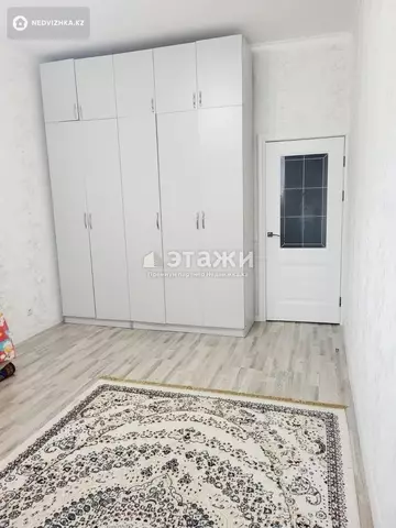 3-комнатная квартира, этаж 2 из 18, 81 м²