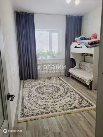 3-комнатная квартира, этаж 2 из 18, 81 м²