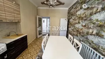 2-комнатная квартира, этаж 4 из 9, 74 м²