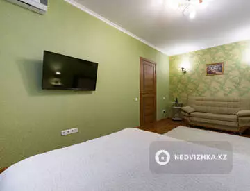 38 м², 1-комнатная квартира, этаж 2 из 5, 38 м², посуточно, изображение - 4