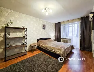 1-комнатная квартира, этаж 5 из 5, 38 м², посуточно