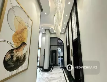2-комнатная квартира, этаж 5 из 14, 75 м²