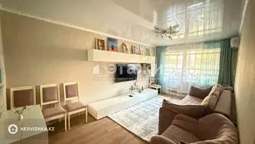 3-комнатная квартира, этаж 2 из 5, 62 м², на длительный срок