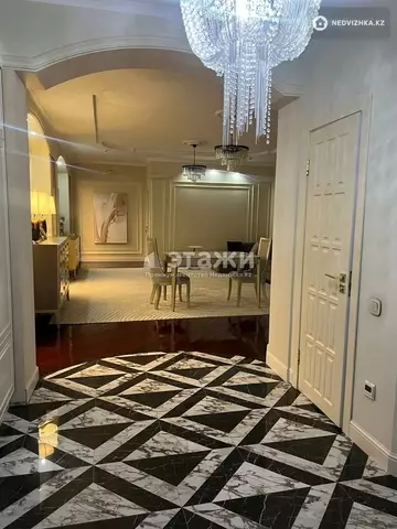 3-комнатная квартира, этаж 6 из 20, 145 м², на длительный срок
