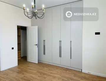 2-комнатная квартира, этаж 8 из 9, 58 м²