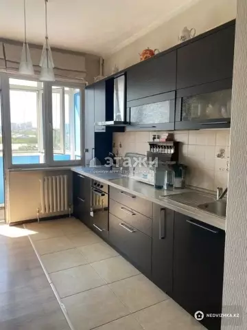 2-комнатная квартира, этаж 8 из 9, 52 м²