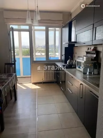 2-комнатная квартира, этаж 8 из 9, 52 м²