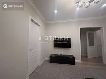 3-комнатная квартира, этаж 2 из 19, 85 м², на длительный срок