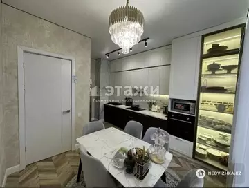 3-комнатная квартира, этаж 10 из 22, 93 м²