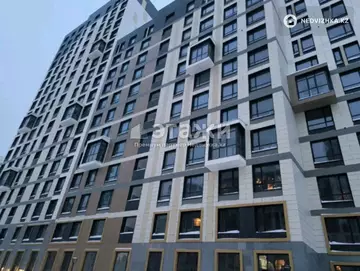 1-комнатная квартира, этаж 4 из 18, 38 м²