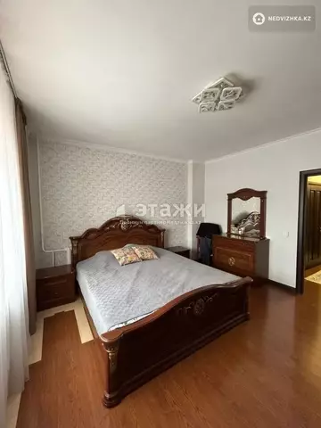3-комнатная квартира, этаж 13 из 17, 107 м²