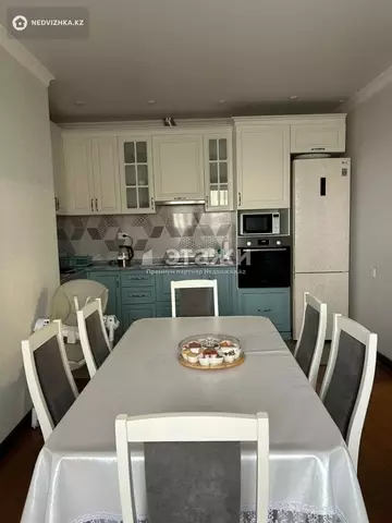 3-комнатная квартира, этаж 13 из 17, 107 м²
