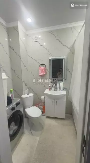 1-комнатная квартира, этаж 10 из 12, 39 м²