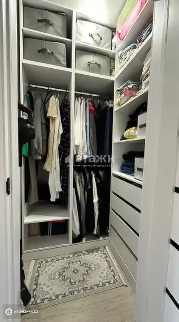 1-комнатная квартира, этаж 10 из 12, 39 м²