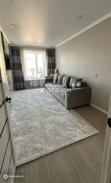 1-комнатная квартира, этаж 10 из 12, 39 м²