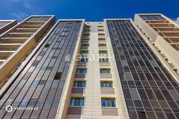 1-комнатная квартира, этаж 13 из 14, 38 м²