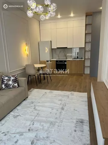 2-комнатная квартира, этаж 8 из 12, 40 м²