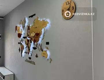 Офисное помещение, этаж 1 из 5, в жилом доме, 124 м²