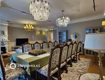 7-комнатный дом, 1 соток, 425 м²