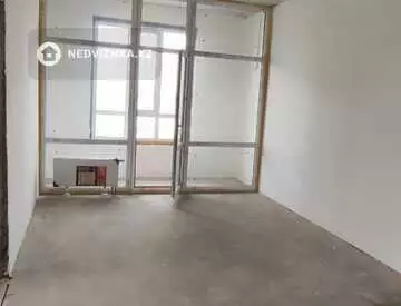 4-комнатная квартира, этаж 11 из 12, 140 м²