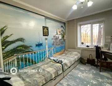 4-комнатная квартира, этаж 1 из 4, 105 м²