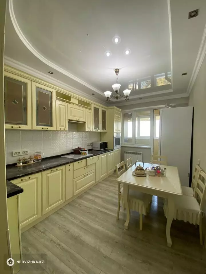 94 м², 3-комнатная квартира, этаж 13 из 13, 94 м², изображение - 1
