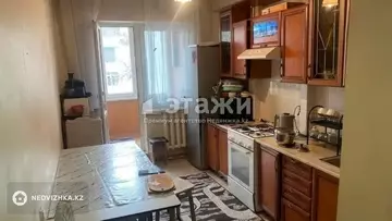2-комнатная квартира, этаж 3 из 5, 50 м²