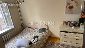 2-комнатная квартира, этаж 3 из 5, 50 м²