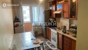2-комнатная квартира, этаж 3 из 5, 50 м²