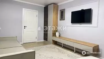 2-комнатная квартира, этаж 4 из 4, 42 м²