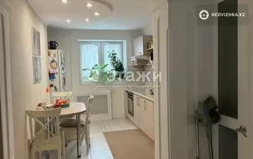 3-комнатная квартира, этаж 4 из 5, 99 м²