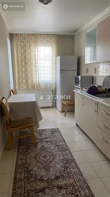 2-комнатная квартира, этаж 2 из 16, 65 м², на длительный срок