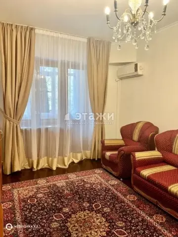 2-комнатная квартира, этаж 2 из 5, 52 м², на длительный срок
