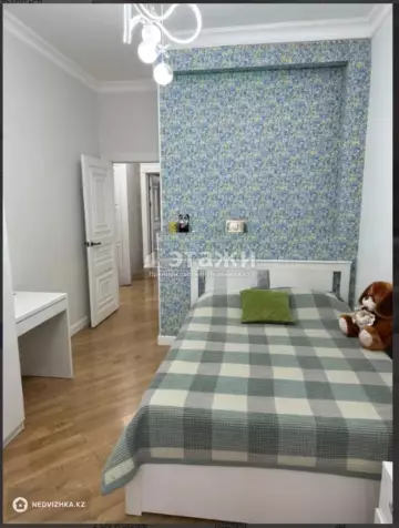 4-комнатная квартира, этаж 6 из 12, 88 м²