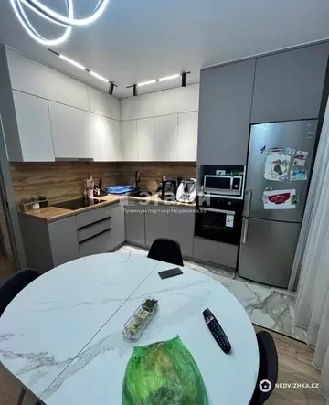 3-комнатная квартира, этаж 13 из 13, 91 м²