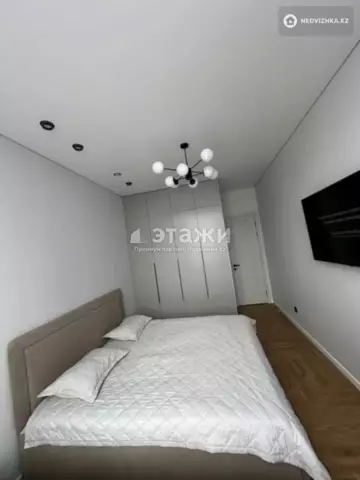 2-комнатная квартира, этаж 13 из 18, 60 м²