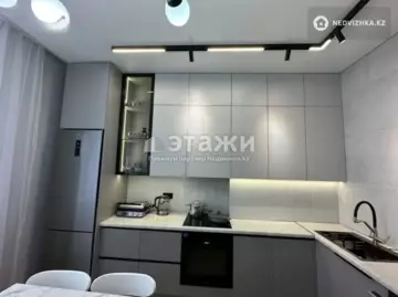 2-комнатная квартира, этаж 13 из 18, 60 м²