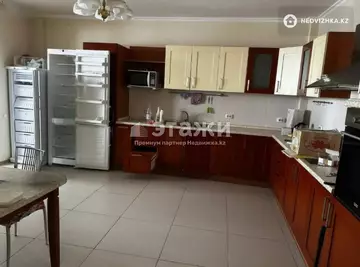 3-комнатная квартира, этаж 6 из 13, 162 м²