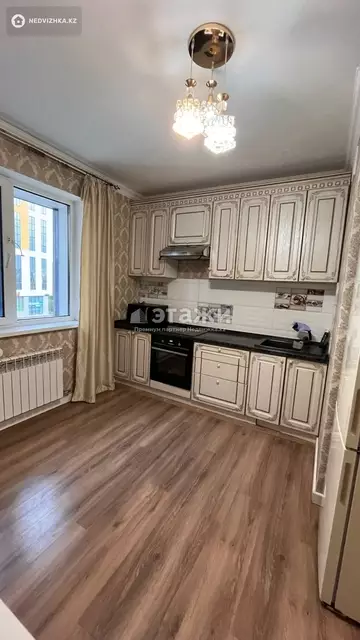 2-комнатная квартира, этаж 2 из 22, 60 м²