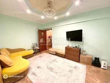 2-комнатная квартира, этаж 4 из 6, 52 м²