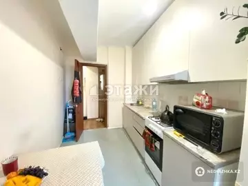 2-комнатная квартира, этаж 4 из 6, 52 м²