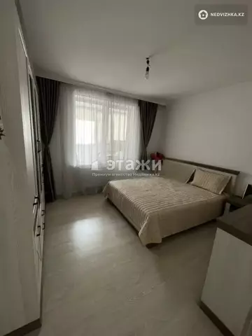 2-комнатная квартира, этаж 13 из 18, 64 м²