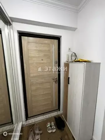 2-комнатная квартира, этаж 13 из 18, 64 м²