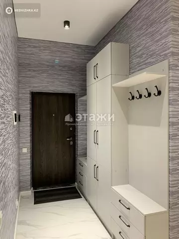 2-комнатная квартира, этаж 3 из 14, 52 м², на длительный срок