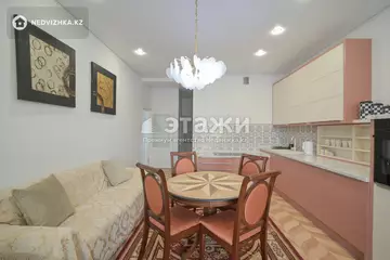 2-комнатная квартира, этаж 9 из 19, 64 м², на длительный срок